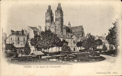 CPA Tours the Public garden of Archbishop's palace