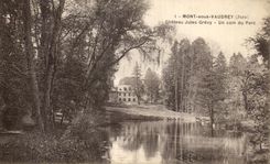 CPA Mount Under Vaudrey Castle Jules grevy a Corner of the Park