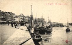 CPA Treport the Quay of the Port Boat