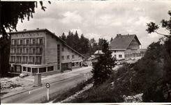 CPA Frank the Count Pittoresque (a) the Collar of the Sickle