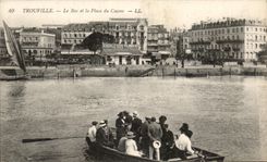 CPA Trouville Le Bac et la Place du Casino