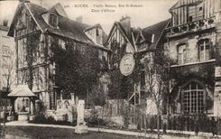 CPA Rouen Old woman House Street St Romain Court Albane