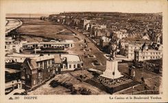 CPA Dieppe el casino y el bulevar de Verdun
