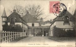 CPA Chateau de Voisins Ecuries