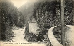 CPA Route de Flumet a Ugine Les Gorges de l Arly