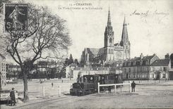 REPRO Chartres La Place Chatelet et le Cathedrale Train 