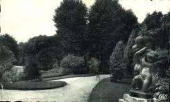 CPA Vichy the Park of the Source of Celestins