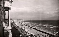 CPA La Baule Baulevard Henaecart taken of Adriana Hotel