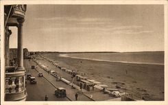 CPA Baule on Sea View of the Beach In the distance Top of Pornichet