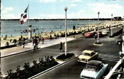 CPA La Baule la playa y el nuevo bulevar
