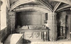 CPA Guerande Interieur de l Eglise Le Tombeau de Tristan de Carne et la Crypte