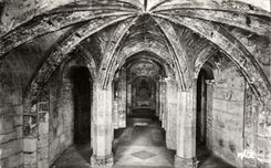 CPSM Auxerre Cryptes de I Eglise Saint Germain Chapelle Sainte Maxime 