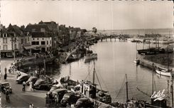 CPA Croisic View of the General Port View off the Harbor