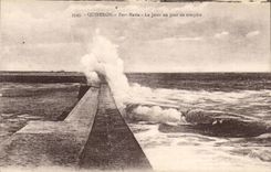 CPA Quiberon Port Maria La Jetee un jour de tempete