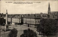 CPA Nantes Places of the Marshal Foch Colonne Louis XVI and Bell-tower of Saint Clement taken of the Cathedral