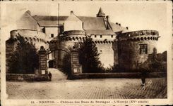 CPA Nantes Castle of the Dukes Of Brittany Entrance