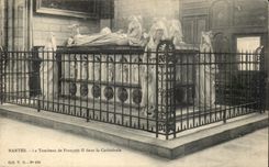 CPA Nantes the Tomb of Francois II in the Cathedral