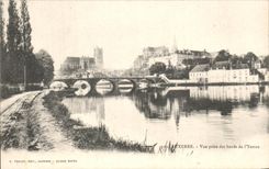 CPA Auxerre Vue Prise des bords de I Yonne