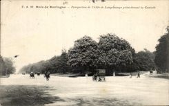 CPA Wood of Boulogne View of gone of Longchamp taken in front of the cascade
