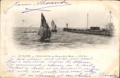 CPA Le Havre L Entree du Port au Moment de la Maree Bateau