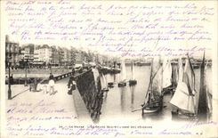 CPA Le Havre Le Grand Quai et L anse Des pecheurs Peche Bateaux 