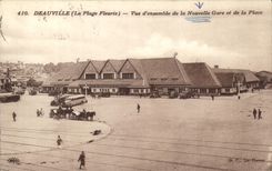 CPA Deauville (the Flowered Beach) Sight together of the New Station and the Place