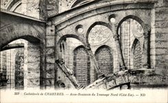 CPA Cathedrale de Chartres Ares Boutants du Transept Nord