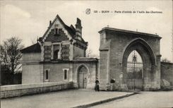 CPA Dijon Porte d entree de l Asile des Chartreux