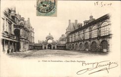 CPA Palais de Fontainebleau Cour Ovale Baptistere