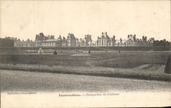 CPA Fontainebleau Perspective du Chateau