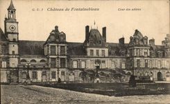 CPA Chateau de Fontainebleau Cour des Adieux