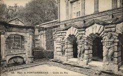 CPA Palais de Fontainebleau Grotte des Pins