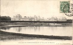 CPA Palais De Fontainebleau Vue prise du Romulus