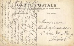 CPA Parais La Statue de la Republique