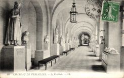 CPA Chateau de Versaillles Le Vestibule
