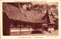 Seccion de CPA de la casa internacional holandesa De Sumatra Paris colonial justa 1931