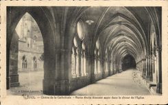 CPA Toul Cloftre de la catedral derecha dejo el donante del acceso en la iglesia del estribillo