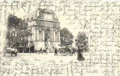 REPRO Paris Fountain Saint Michel