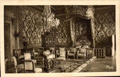CPA Palais De Fontainebleau La chambre a coucher de la reine Marie Antoinette The Queen Marie Antoinette s bed room