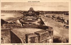 CPA Saint Malo Vue generale vers la Grande Plage et les Bassins