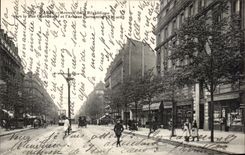 CPA Paris Avenue de la Republique vers la rue Oberkampf et l avenue parmentier Enfants