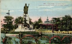 CPA Toulouse Le grand rond Statue de Clemence Izaure Ducuing