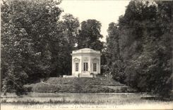 CPA Versailles Petit Trianon Le Pavillon de Musique