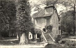 CPA Versailles Petit Trianon Le Moulin Le Hameau de Morie Antoinette