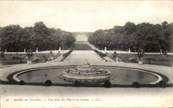 CPA Jardins De Versailles Vue prise des Degres de Latone