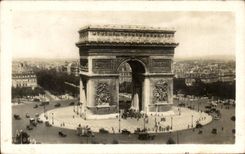 CPA Paris La Place de I Etoile et I Arc de Triomphe 