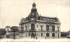 CPA Dreux La Caisse d Epargne et la Mairie