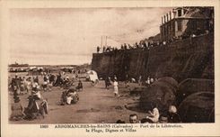 CPA Arromanches Les Bains Port de la Liberation la Plage Digues et Villas