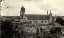 CPA Fontevrault Vue Generale sur L Abbaye
