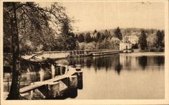 CPA In Morvan Lake of Settons Seen on the Dam